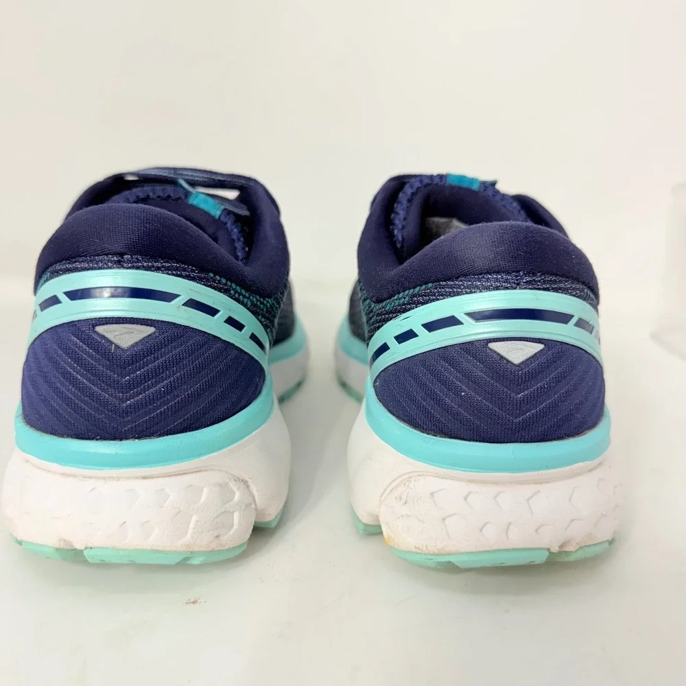 Brooks ghost 11